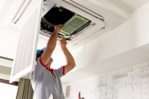 sửa máy lạnh âm trần daikin (1)