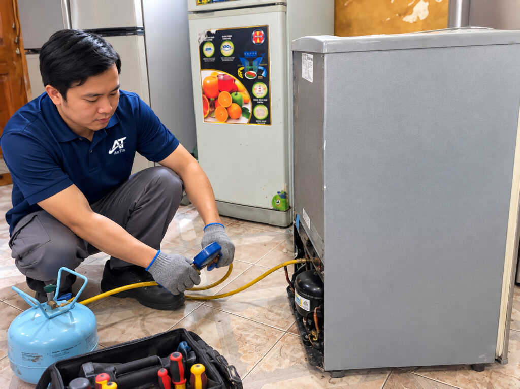 bom gas tu lanh Dịch vụ bơm gas tủ lạnh